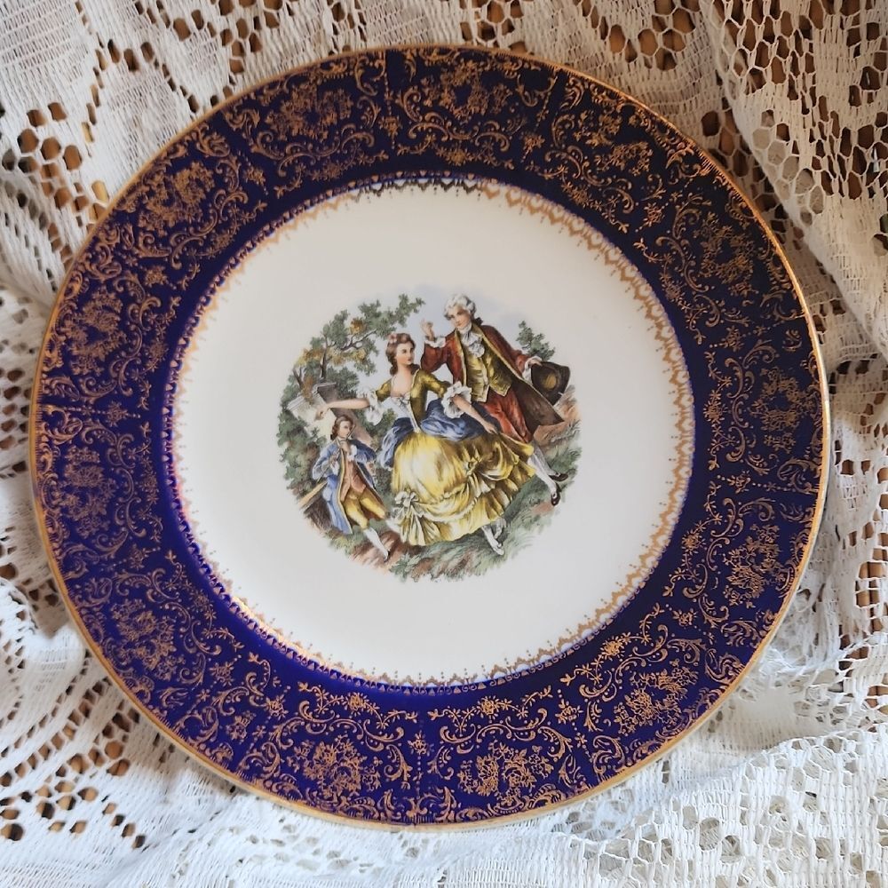 Imperial Salem China Co. Service Plate 23k Gold Rim Border Inset Detail